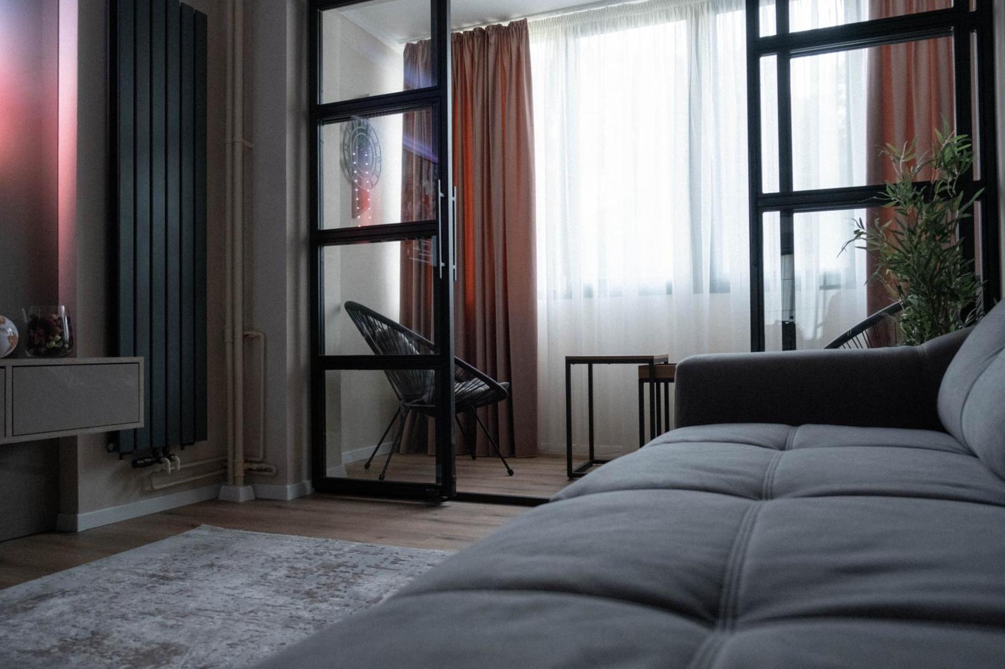 Cosy 2 Rooms Apartment In The Center Of The City Βουκουρέστι Εξωτερικό φωτογραφία