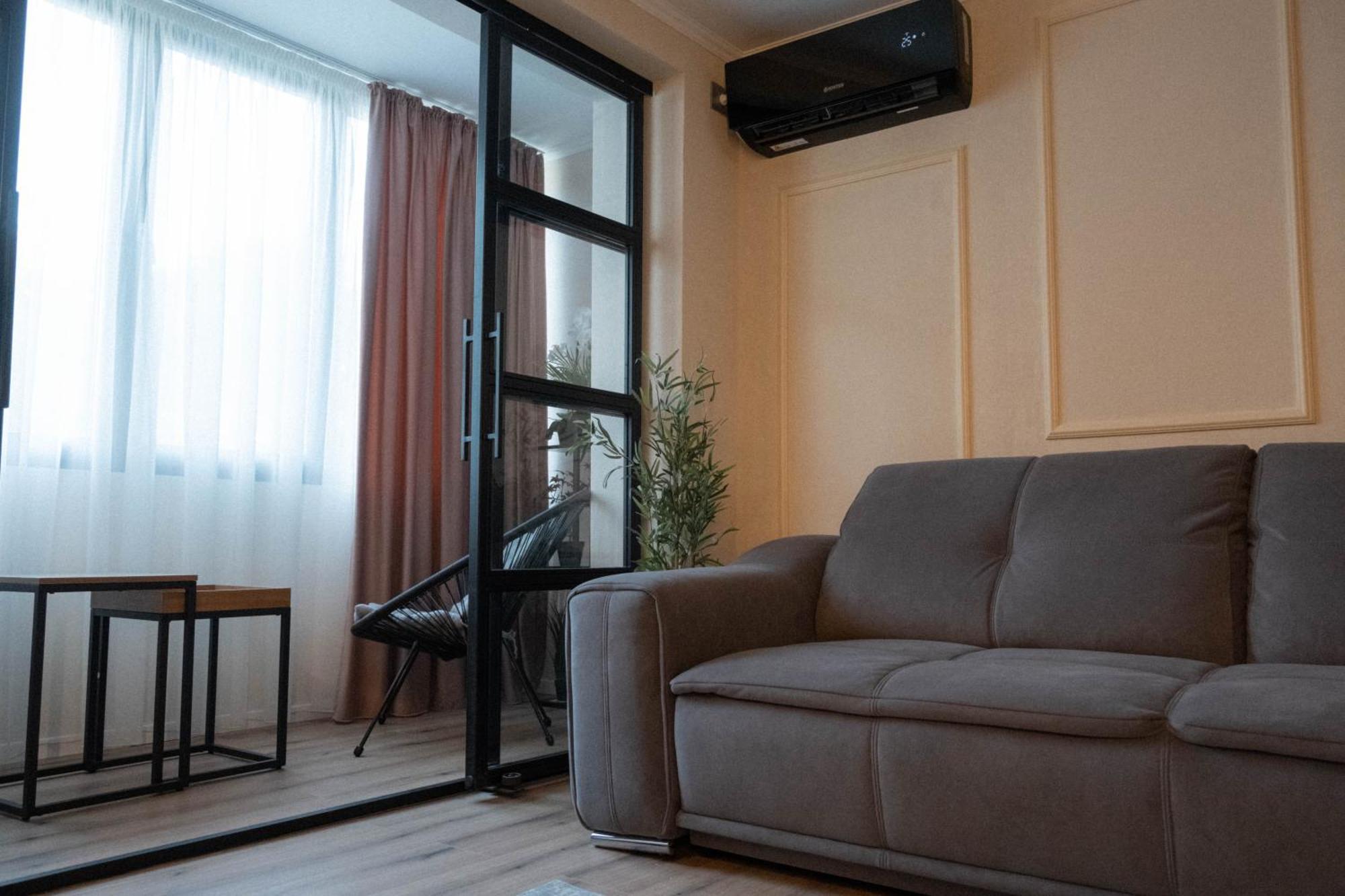 Cosy 2 Rooms Apartment In The Center Of The City Βουκουρέστι Εξωτερικό φωτογραφία